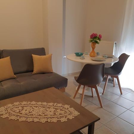 Comfortable Apartment In The Center Of Volos Very Close To The Port Ngoại thất bức ảnh