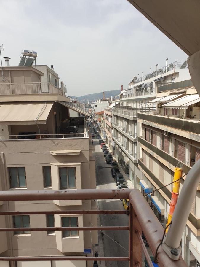 Comfortable Apartment In The Center Of Volos Very Close To The Port Ngoại thất bức ảnh