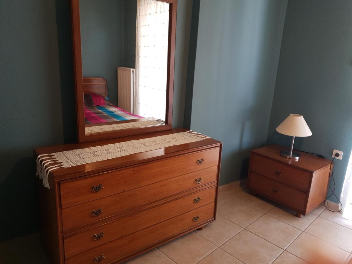Comfortable Apartment In The Center Of Volos Very Close To The Port Ngoại thất bức ảnh